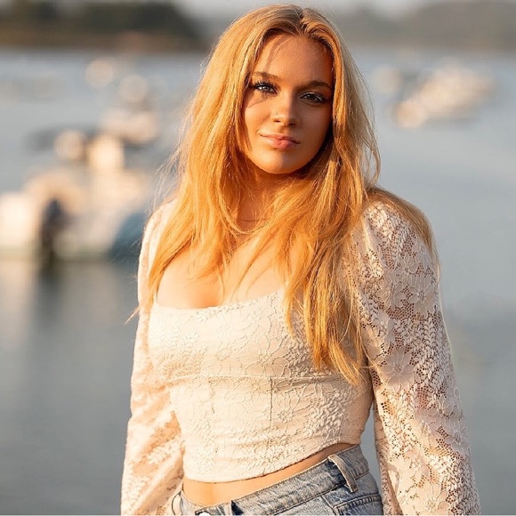 Meet your Posher - Picture 4 of 4